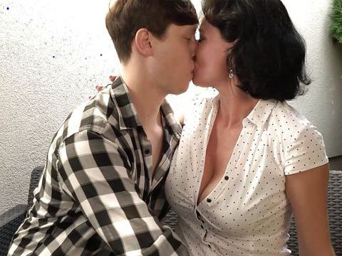 7X3.net presents: Busty mature cougar rita black fucked hard
