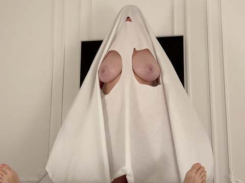 7X3.net presents: Fucked big titty ghost on halloween