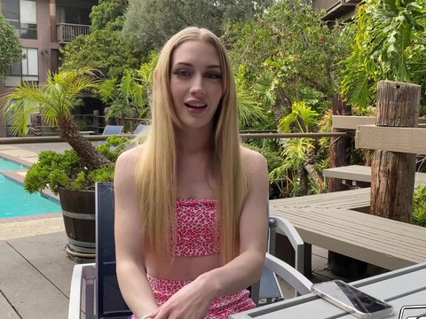 7X3.net presents: I gave this hot blonde slut emma an overflowing creampie
