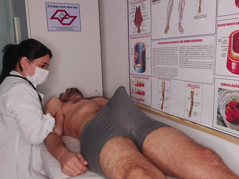 7X3.net presents: Patient's erection right in front of the nurse