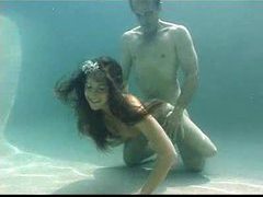 7X3.net presents: Young chick gets fucked underwater