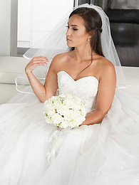 7X3.net presents: Bootylicious bride Kelsi Monroe screws a handsome officiant on her wedding day